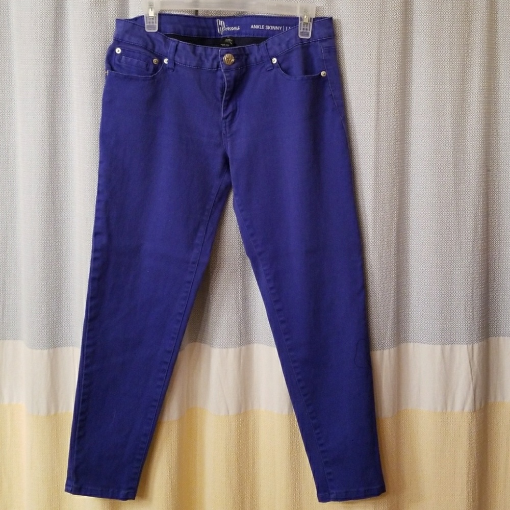 Blue skinny jeans